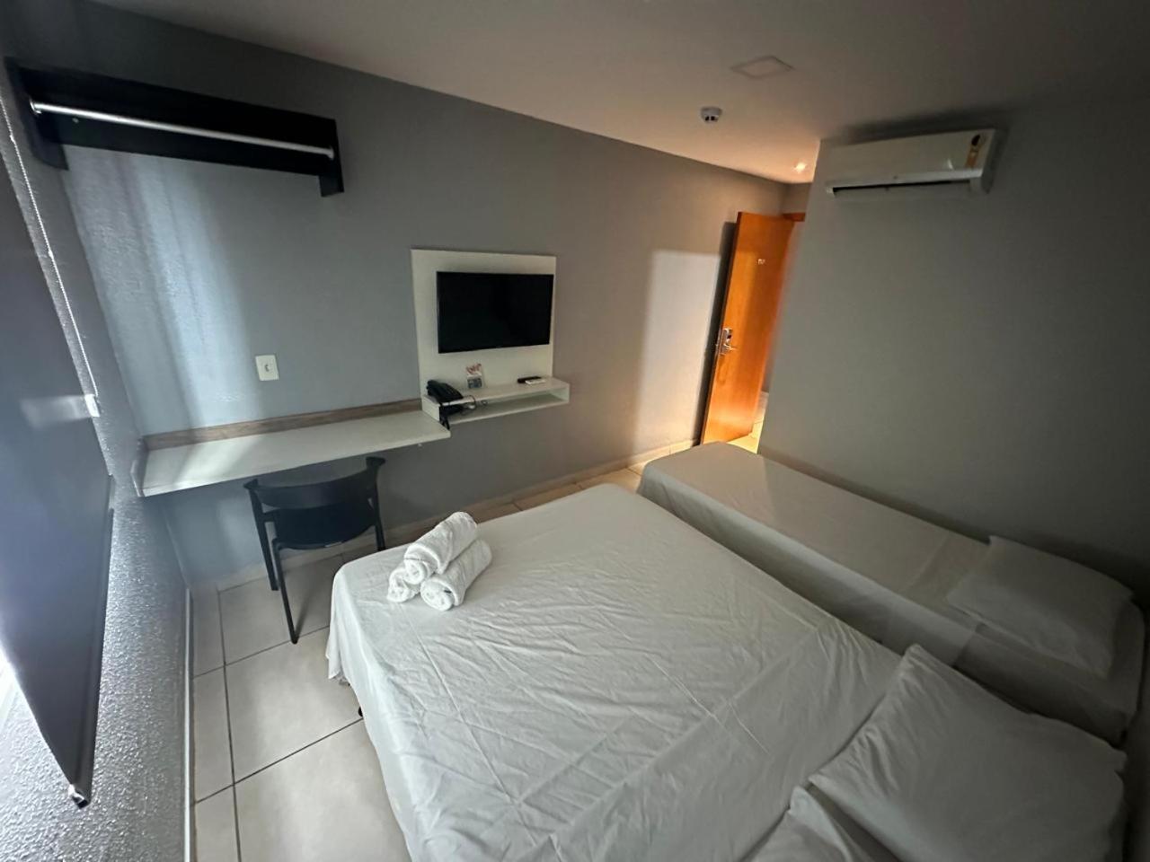 Rota 232 Hotel 카루아루 외부 사진